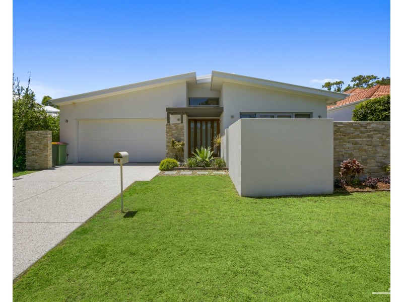 10 Greenside Court, Peregian Springs QLD 4573