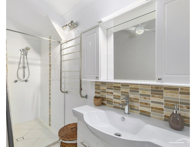 195 Sunrise Road, Eumundi QLD 4562