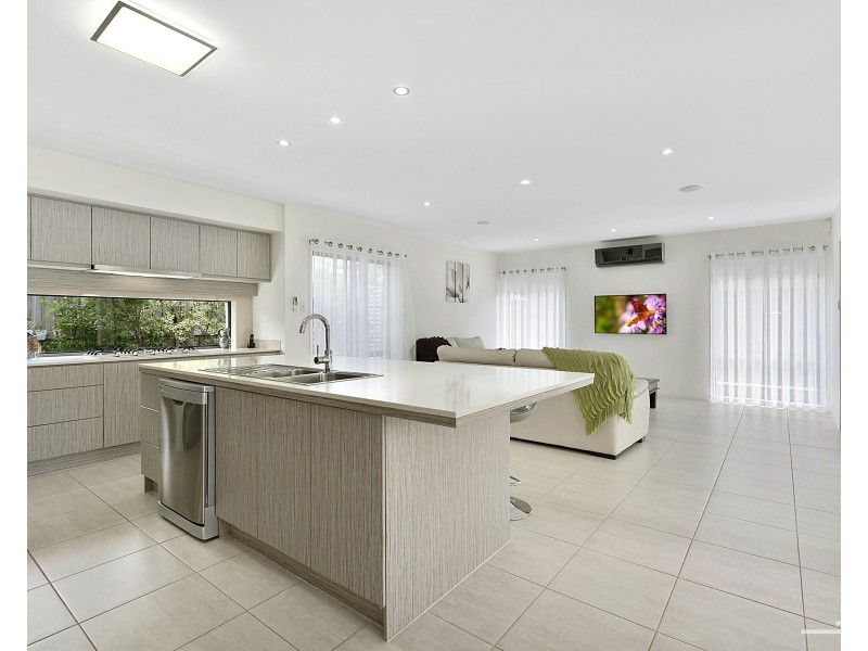 6 Stringybark Place, Peregian Springs QLD 4573