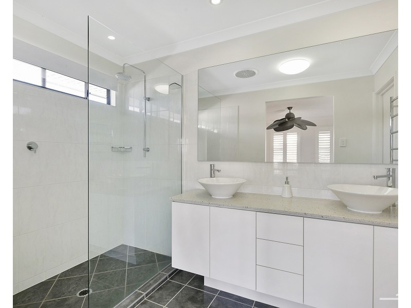6 Stringybark Place, Peregian Springs QLD 4573