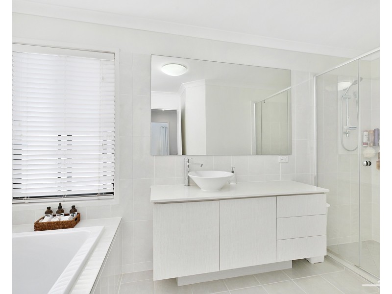6 Stringybark Place, Peregian Springs QLD 4573