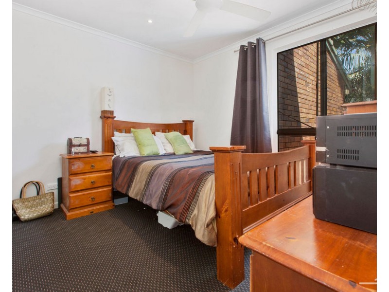 2/4 Oceania Crescent, Sunshine Beach QLD 4567