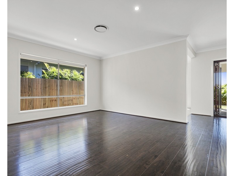 25 Radiata Place, Peregian Springs QLD 4573