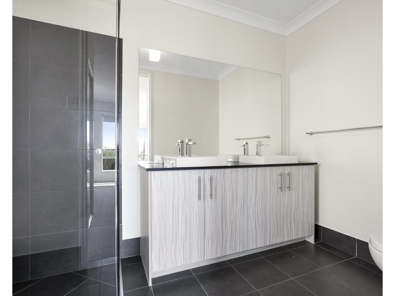 25 Radiata Place, Peregian Springs QLD 4573