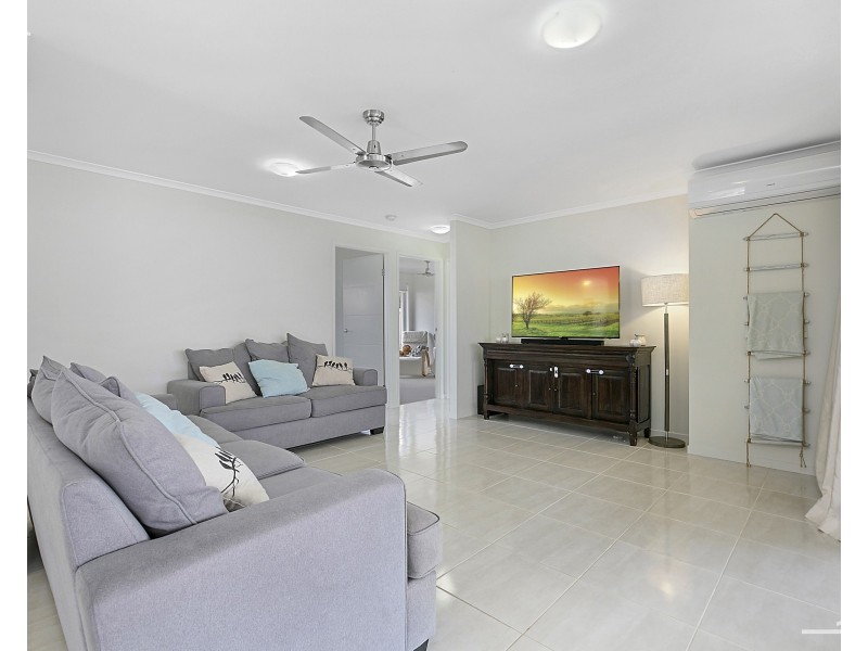 22 Harrier Crescent, Peregian Springs QLD 4573