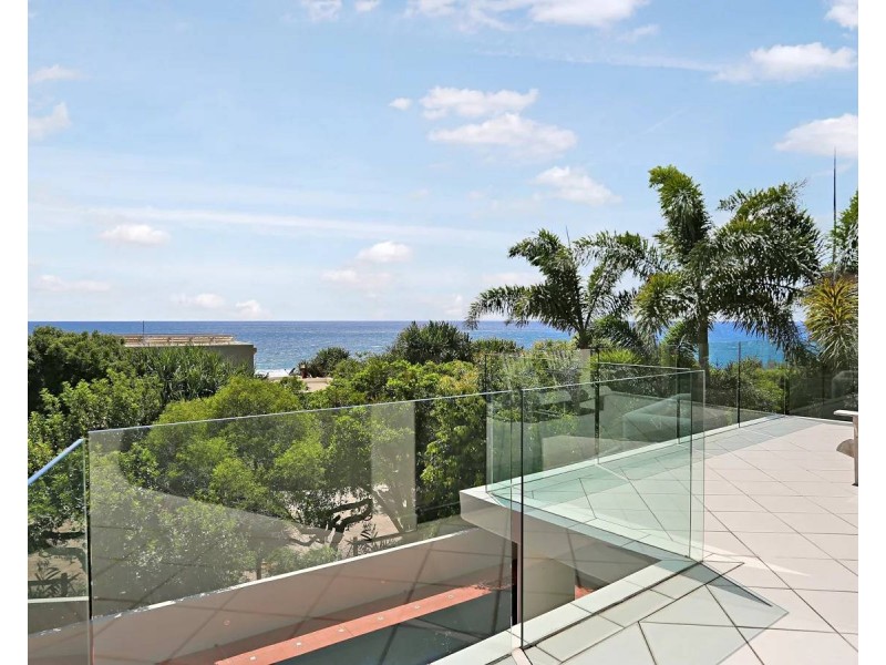 19 Ross Crescent, Sunshine Beach QLD 4567