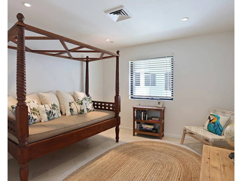 19 Ross Crescent, Sunshine Beach QLD 4567