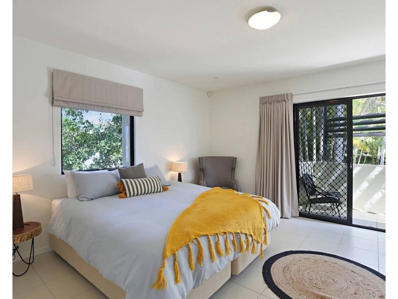 19 Ross Crescent, Sunshine Beach QLD 4567