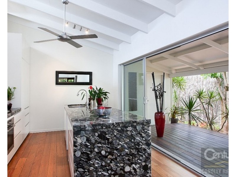 10 Depper Street, Sunshine Beach QLD 4567