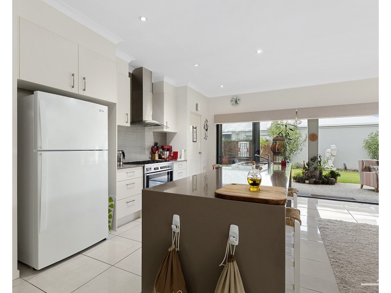 15 Oakbridge Way, Peregian Springs QLD 4573