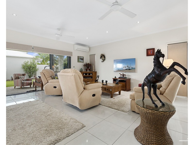 15 Oakbridge Way, Peregian Springs QLD 4573