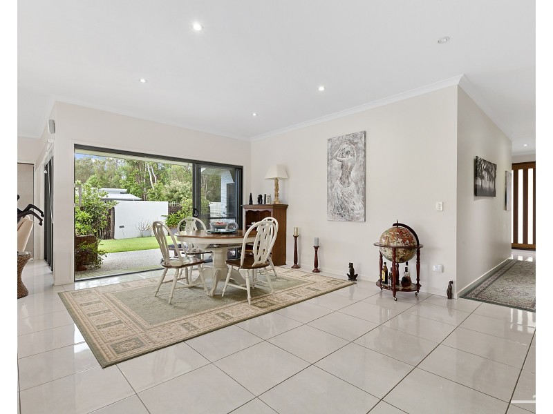 15 Oakbridge Way, Peregian Springs QLD 4573