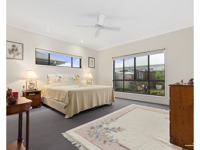 15 Oakbridge Way, Peregian Springs QLD 4573