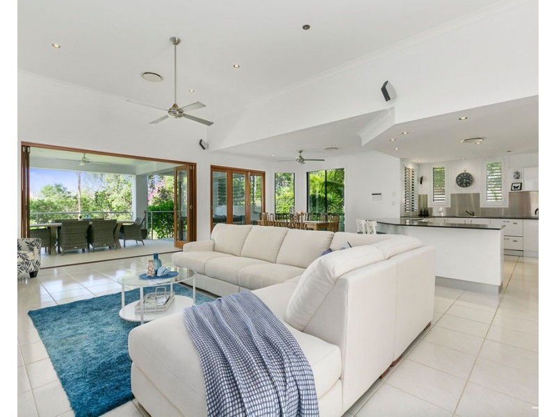 8 Lakeside Drive, Peregian Springs QLD 4573