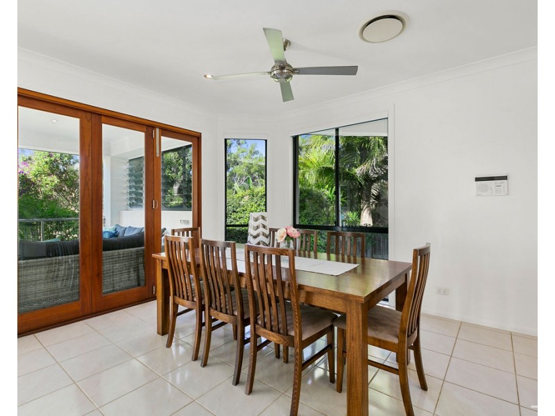 8 Lakeside Drive, Peregian Springs QLD 4573