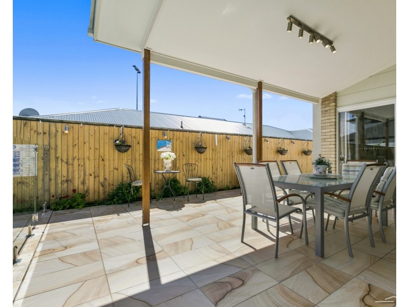 102 Ridgeview Drive, Peregian Springs QLD 4573