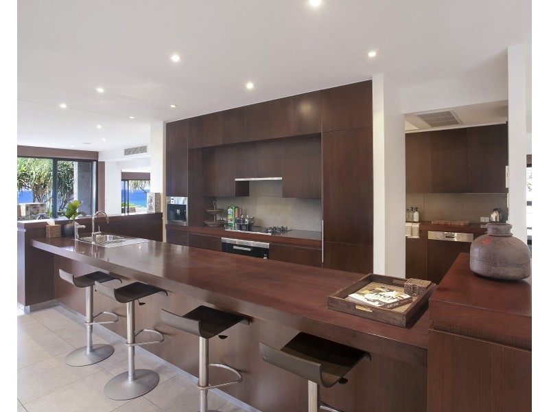 27 The Esplanade, Sunshine Beach QLD 4567