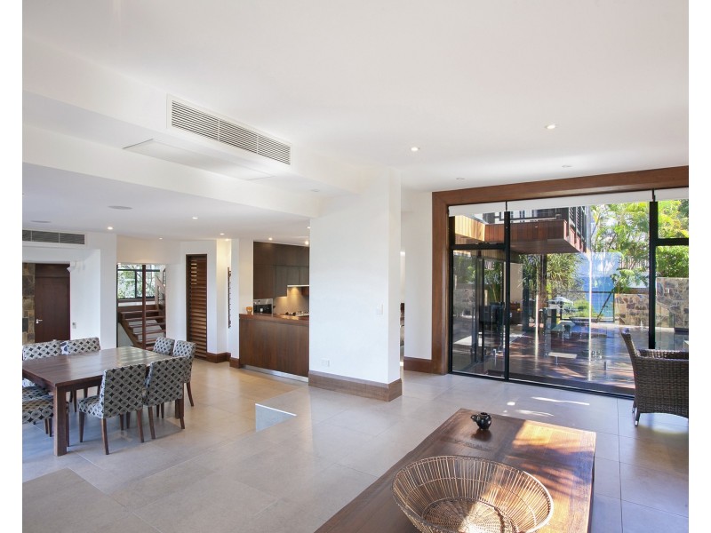 27 The Esplanade, Sunshine Beach QLD 4567