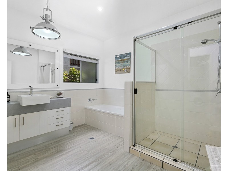 24 Depper Street, Sunshine Beach QLD 4567