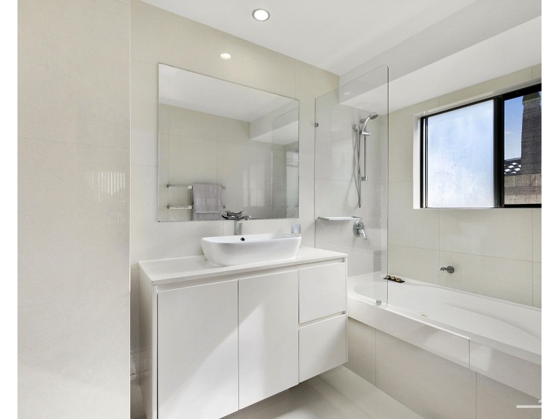 12 Parakeet Crescent, Peregian Beach QLD 4573