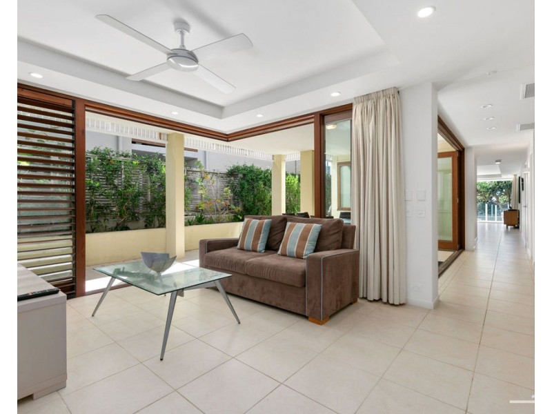 1/31 The Esplanade, Sunshine Beach QLD 4567