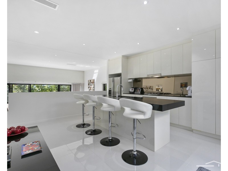 16 Pavilion Drive, Peregian Springs QLD 4573