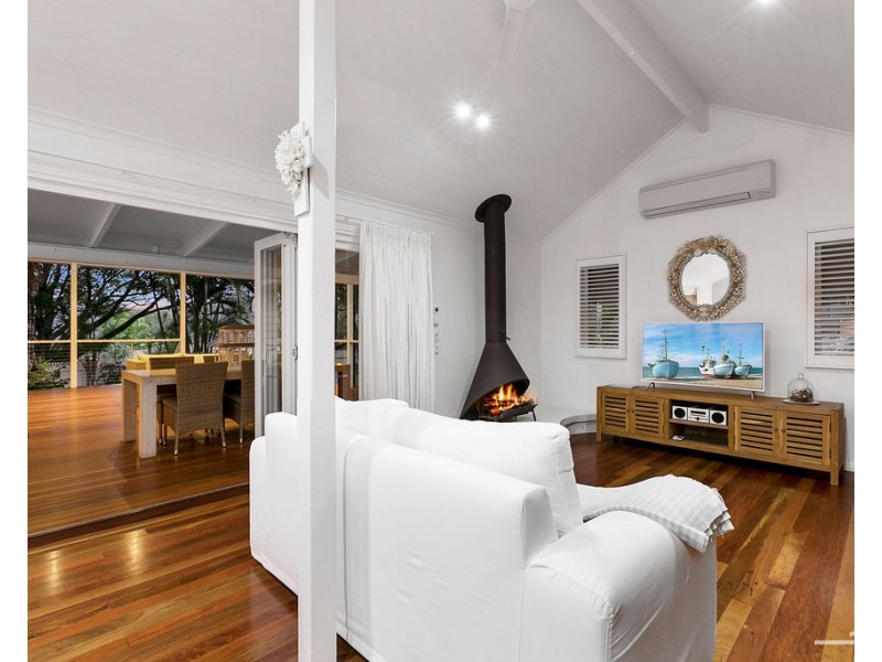 8 Duke Street, Sunshine Beach QLD 4567