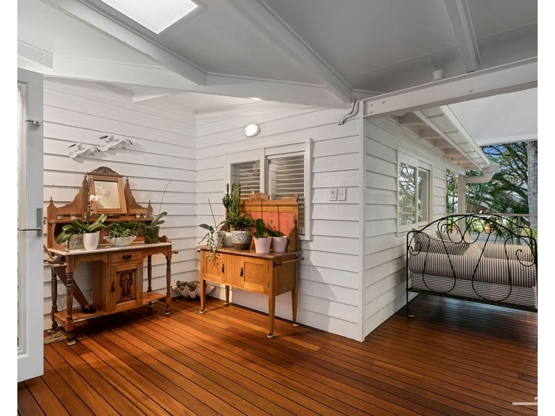 8 Duke Street, Sunshine Beach QLD 4567