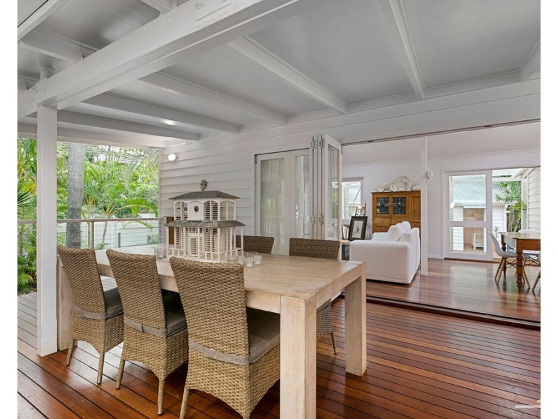 8 Duke Street, Sunshine Beach QLD 4567