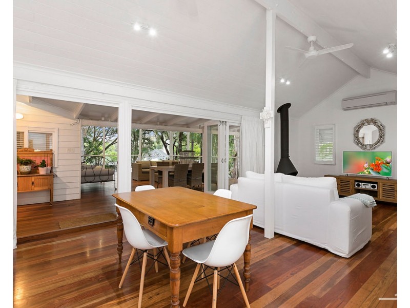 8 Duke Street, Sunshine Beach QLD 4567