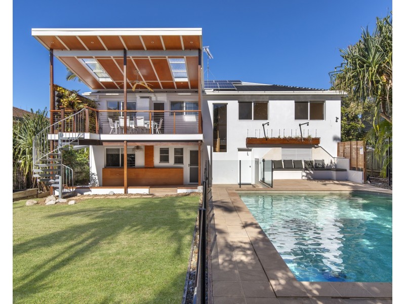 20 Ray Street, Sunshine Beach QLD 4567