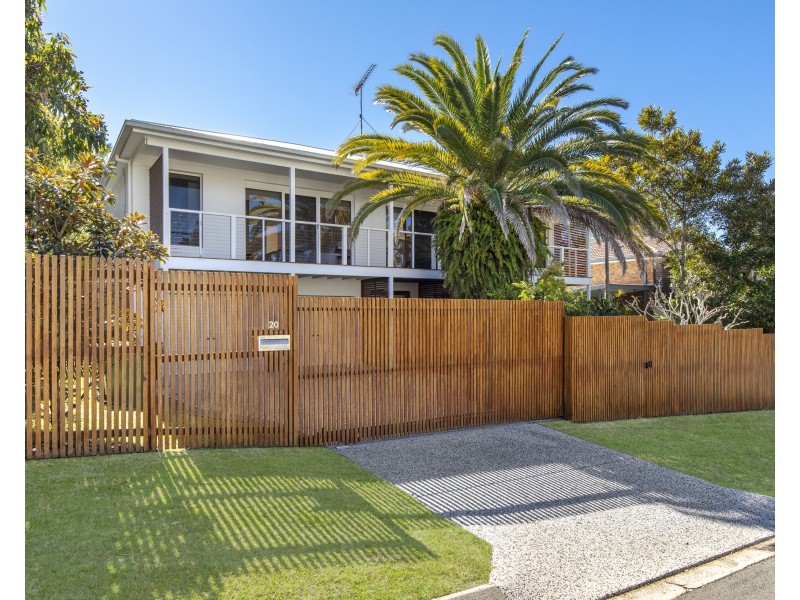 20 Ray Street, Sunshine Beach QLD 4567