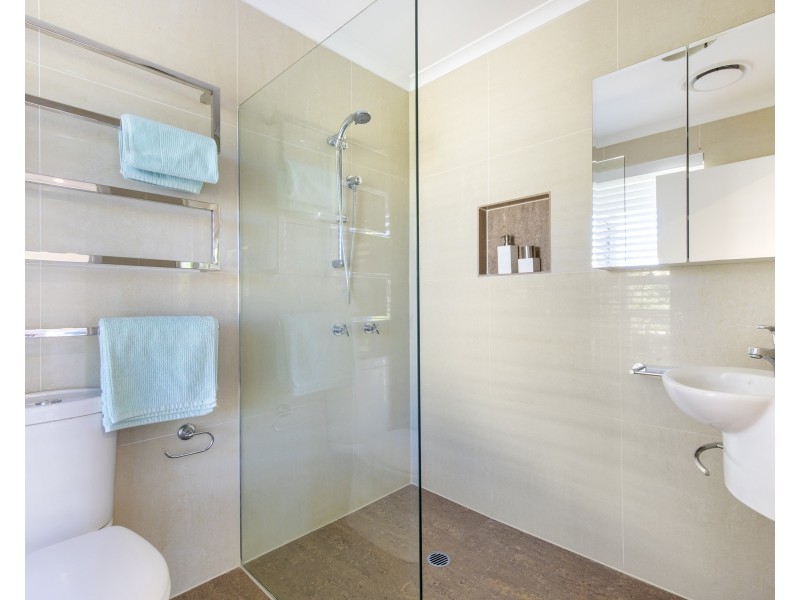 20 Ray Street, Sunshine Beach QLD 4567