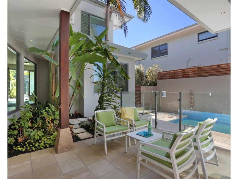 20 Depper Street, Sunshine Beach QLD 4567