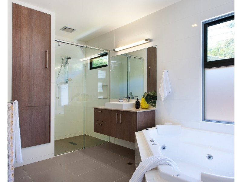 20 Depper Street, Sunshine Beach QLD 4567