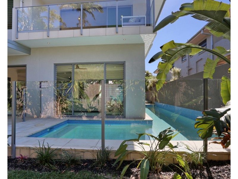 20 Depper Street, Sunshine Beach QLD 4567