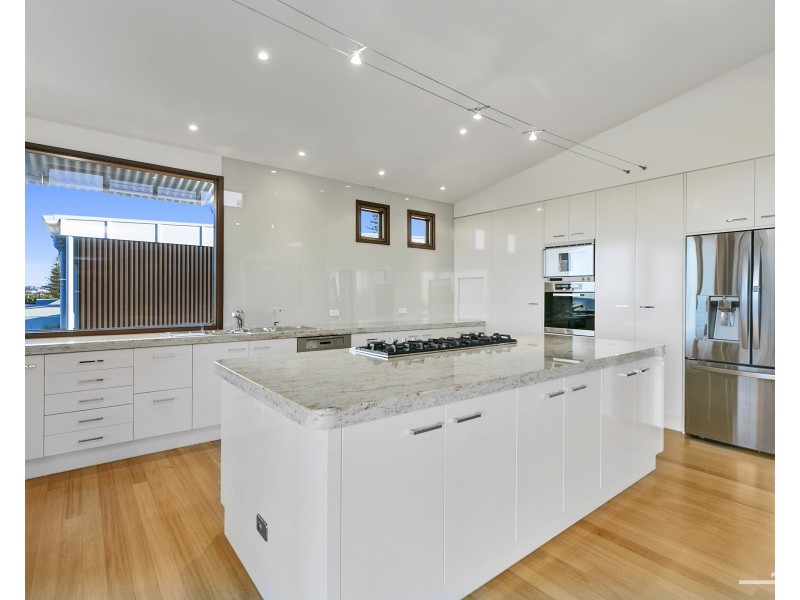 10 Plover Street, Peregian Beach QLD 4573