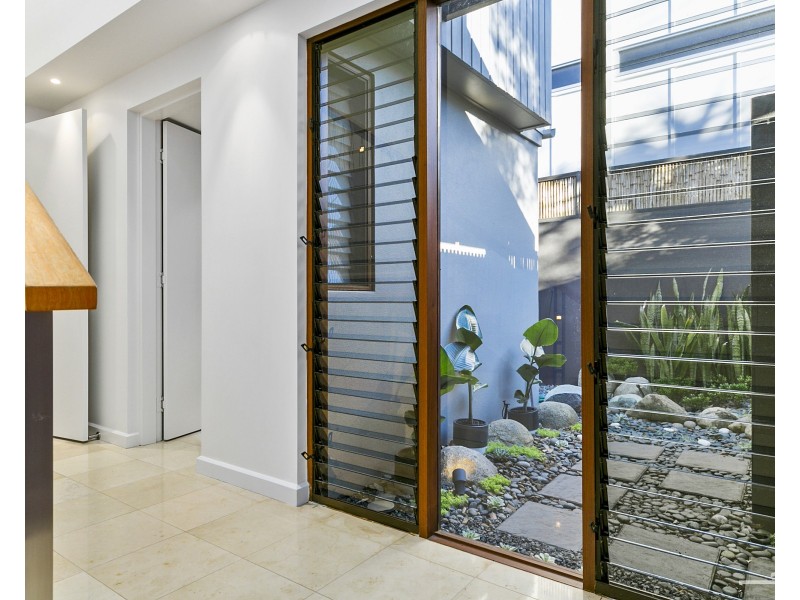 10 Plover Street, Peregian Beach QLD 4573