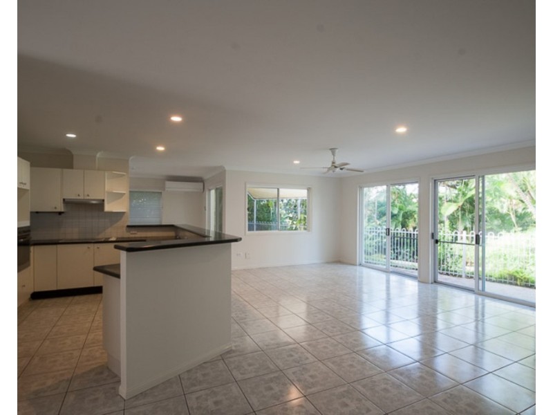 16 Oceania Crescent, Sunshine Beach QLD 4567