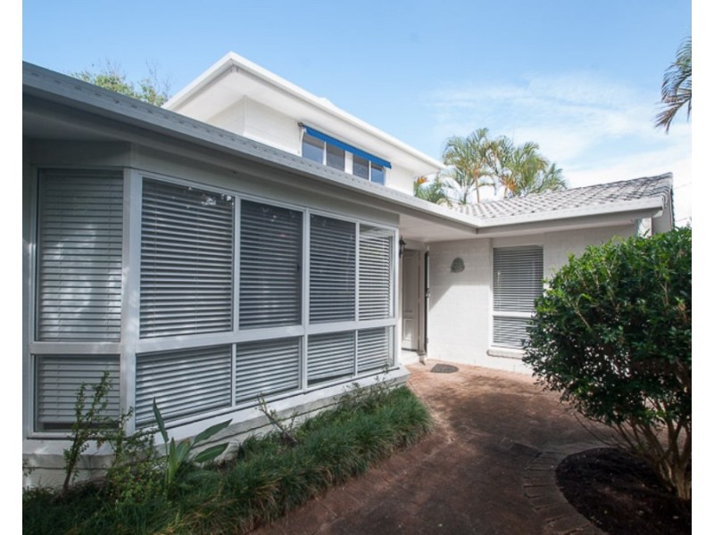 16 Oceania Crescent, Sunshine Beach QLD 4567