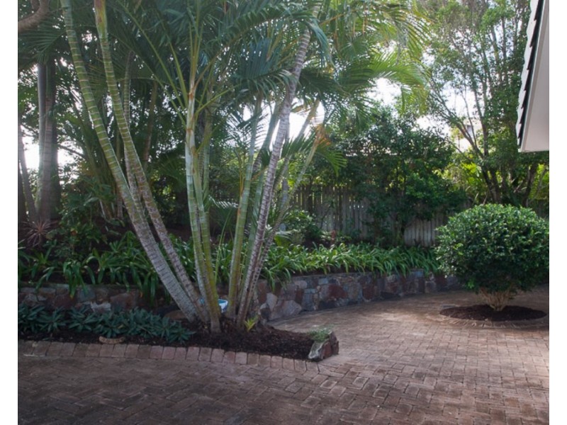 16 Oceania Crescent, Sunshine Beach QLD 4567