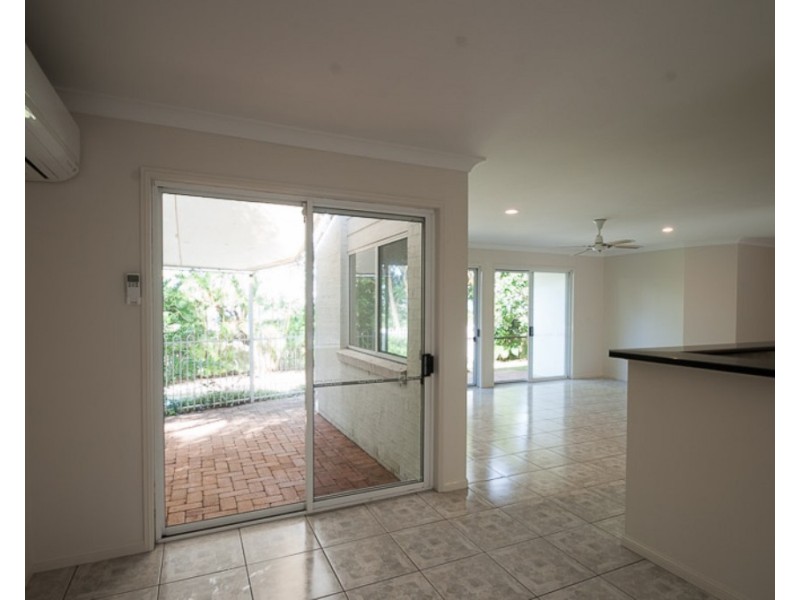 16 Oceania Crescent, Sunshine Beach QLD 4567