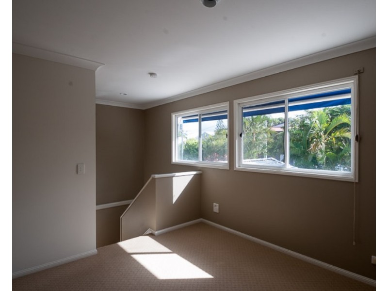 16 Oceania Crescent, Sunshine Beach QLD 4567