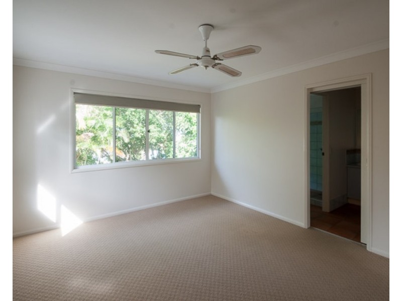 16 Oceania Crescent, Sunshine Beach QLD 4567