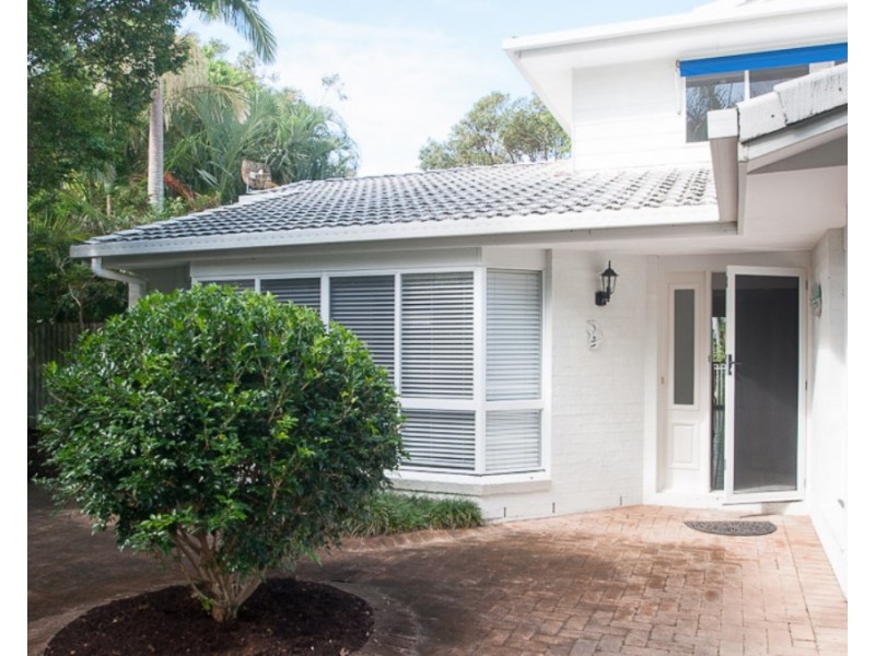 16 Oceania Crescent, Sunshine Beach QLD 4567