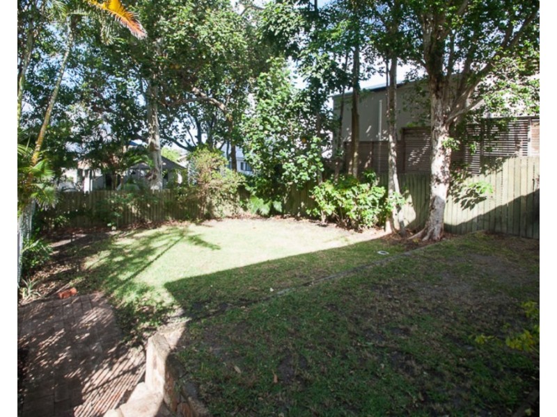 16 Oceania Crescent, Sunshine Beach QLD 4567