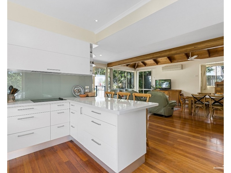 12 Viewland Drive, Noosa Heads QLD 4567