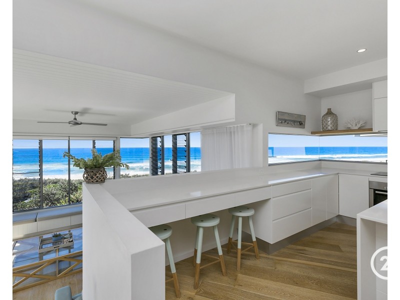 20 Tropicana Rise, Castaways Beach QLD 4567