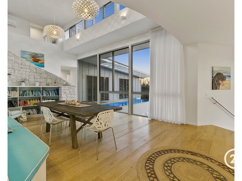 20 Tropicana Rise, Castaways Beach QLD 4567