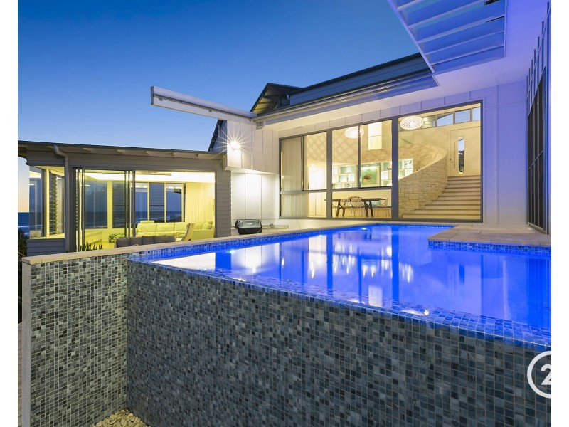 20 Tropicana Rise, Castaways Beach QLD 4567